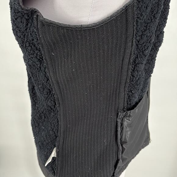 Prana Women’s Black Quilted Zip Up Vest Size Small - Picture 11 of 14
